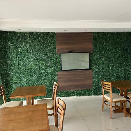 Big Hotel اراغواري المظهر الخارجي الصورة