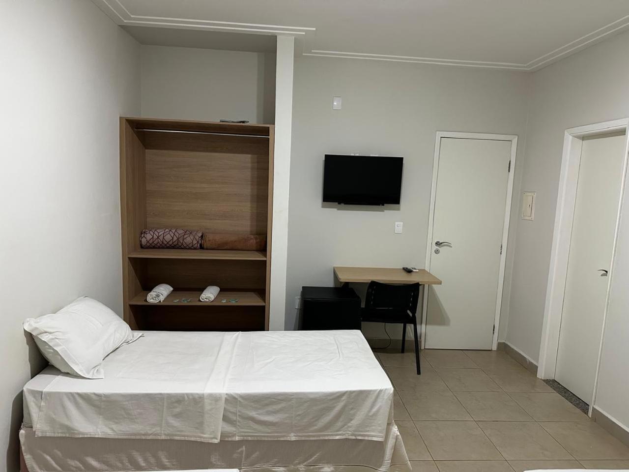 Big Hotel اراغواري المظهر الخارجي الصورة
